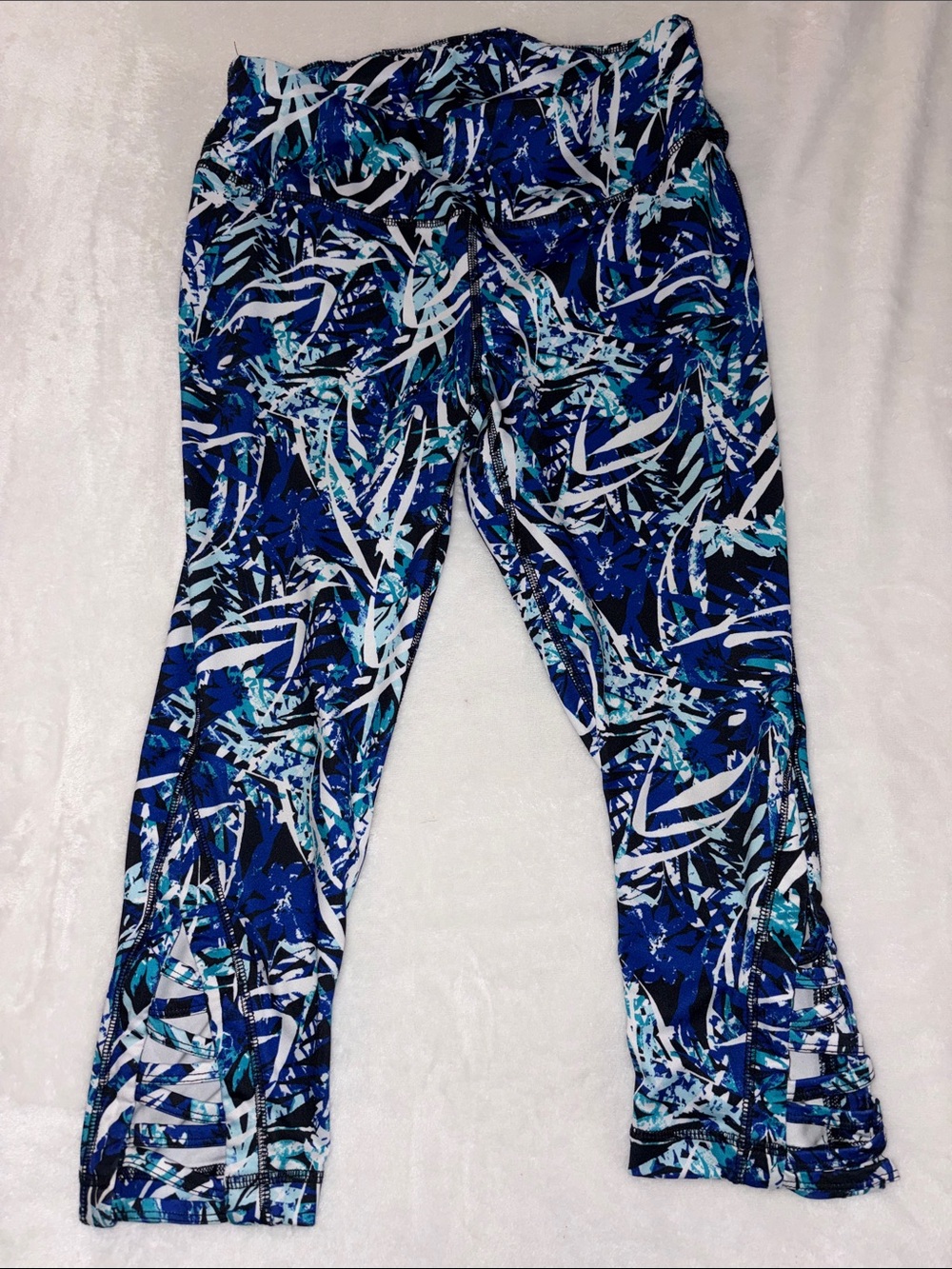 exertek Blue & White Abstract Capris